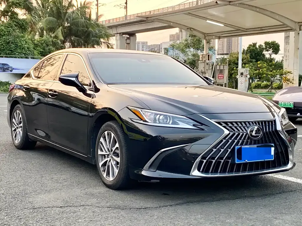 Lexus ES 2023 из CN, фото 6
