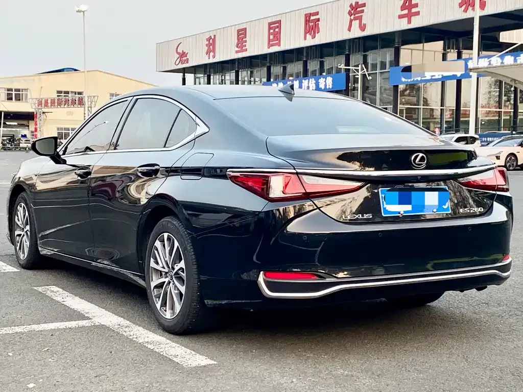 Lexus ES 2023 из CN, фото 3