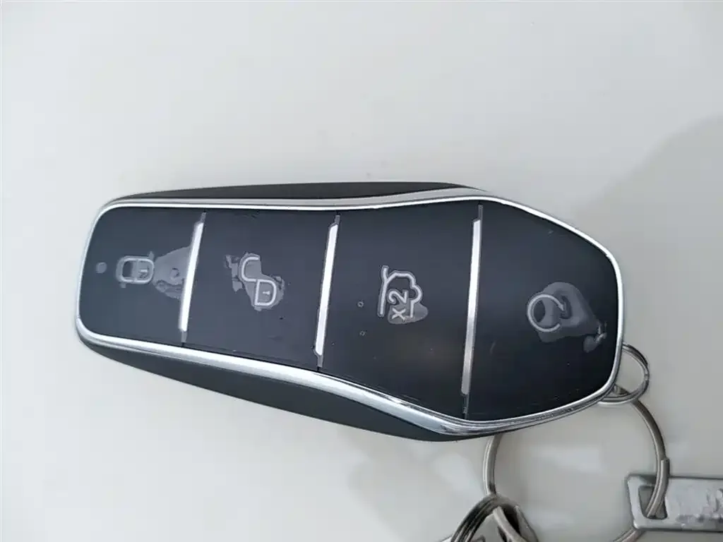 BYD Seal 05 DM-i 2026 из CN, фото 2