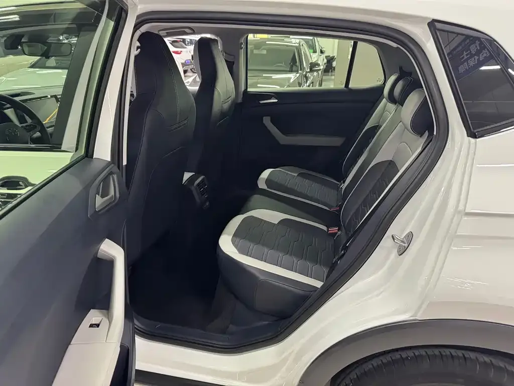 Volkswagen Tharu 2025 из CN, фото 4