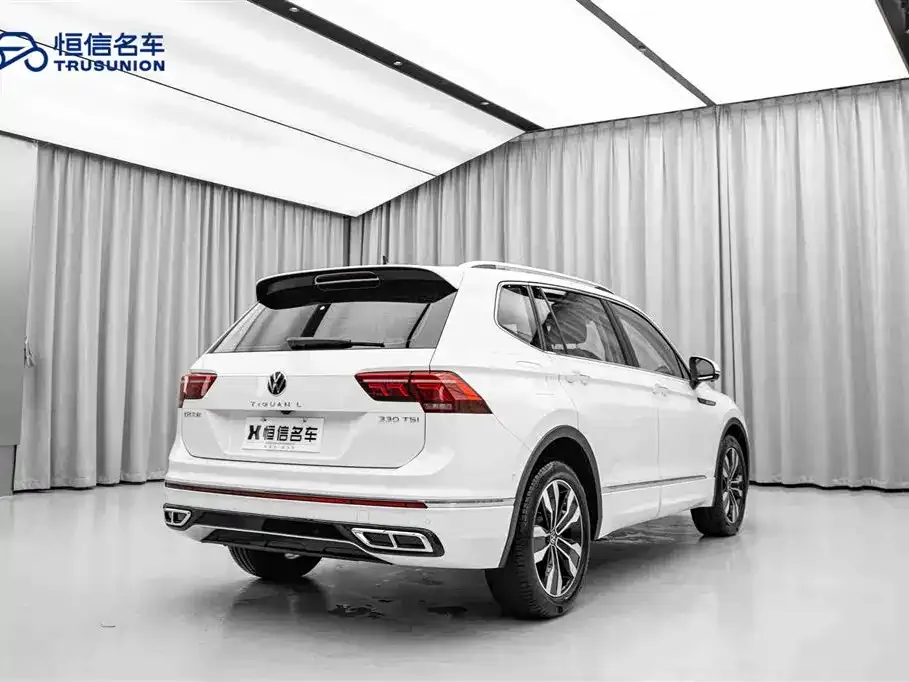 Volkswagen Tiguan L — фото 7
