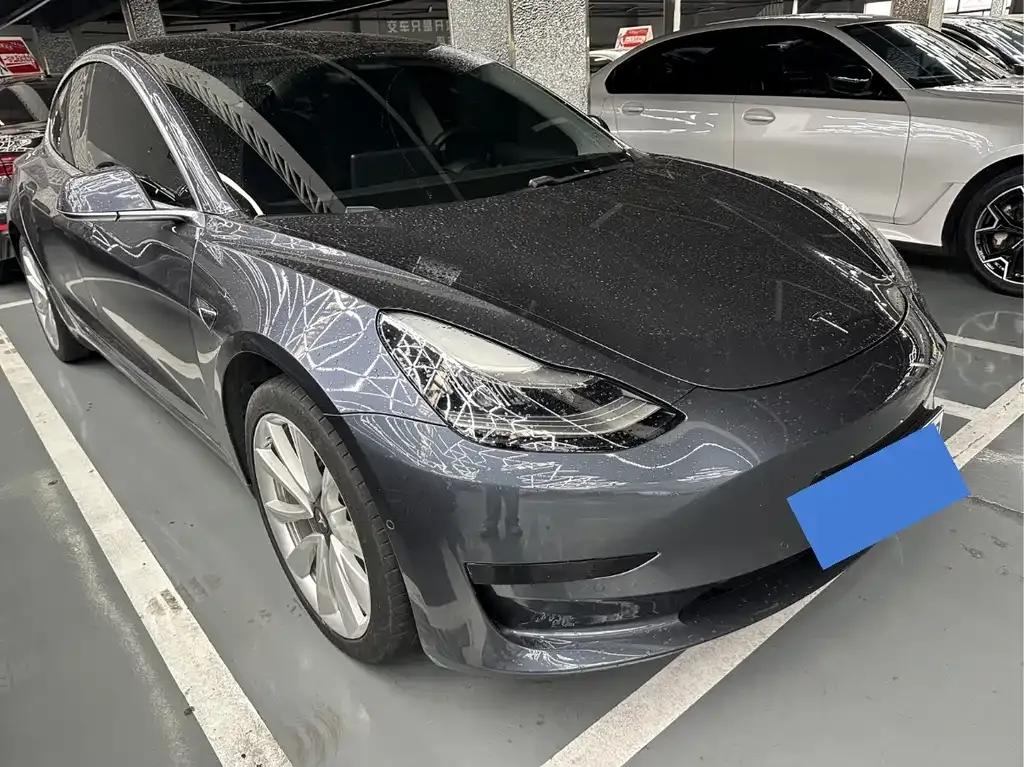 Tesla Model 3 — фото 9