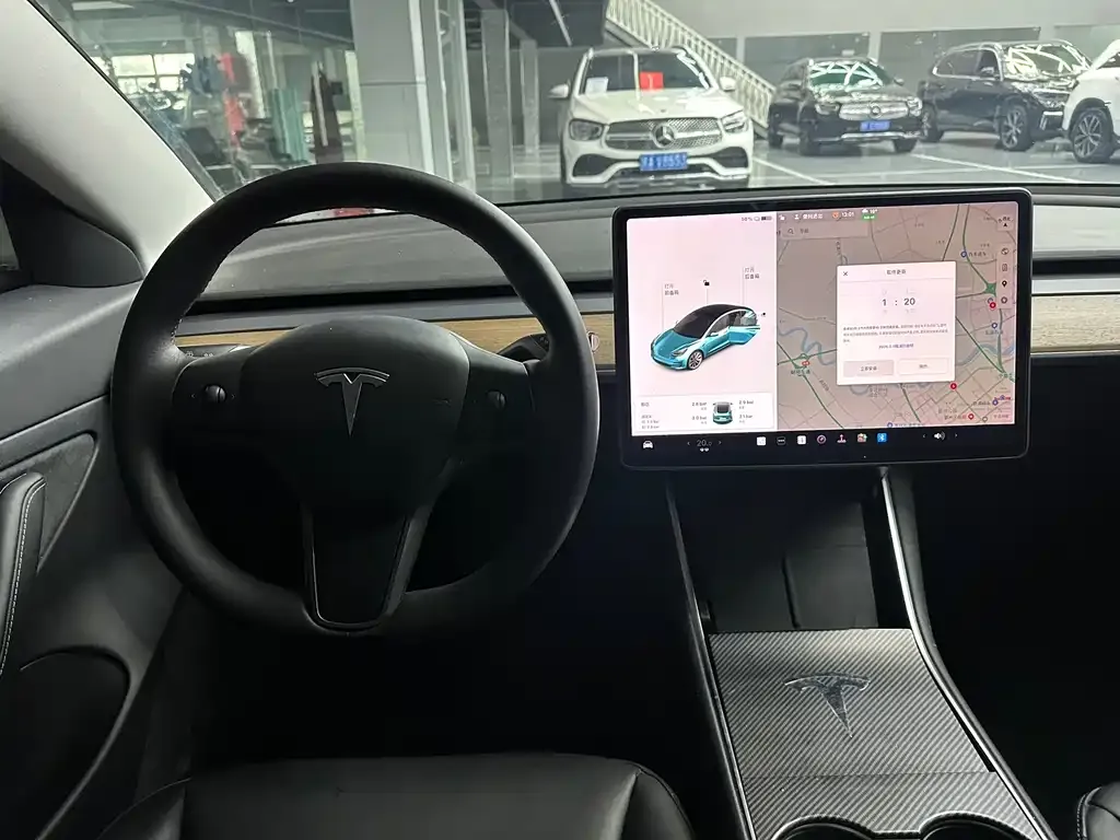 Tesla Model 3 — фото 5