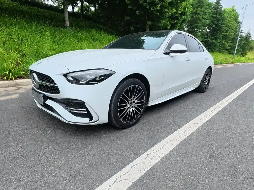 Mercedes-Benz C-Class — фото 1
