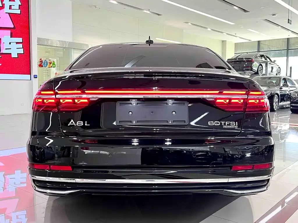 Audi A8 2022 из CN, фото 4