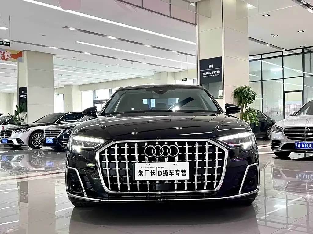 Audi A8 2022 из CN, фото 8