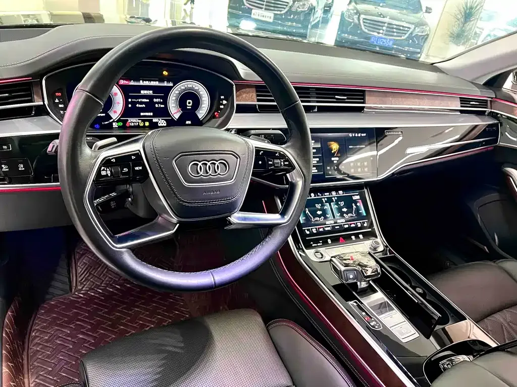Audi A8 2022 из CN, фото 10