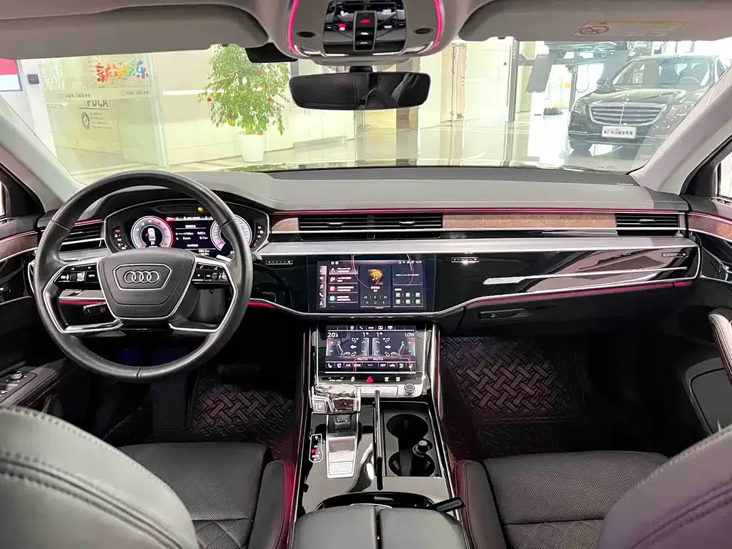 Audi A8 2022 из CN, фото 3