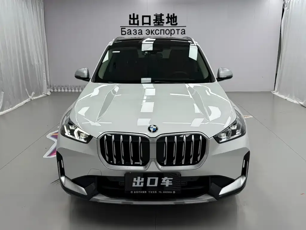 BMW X1 — фото 8