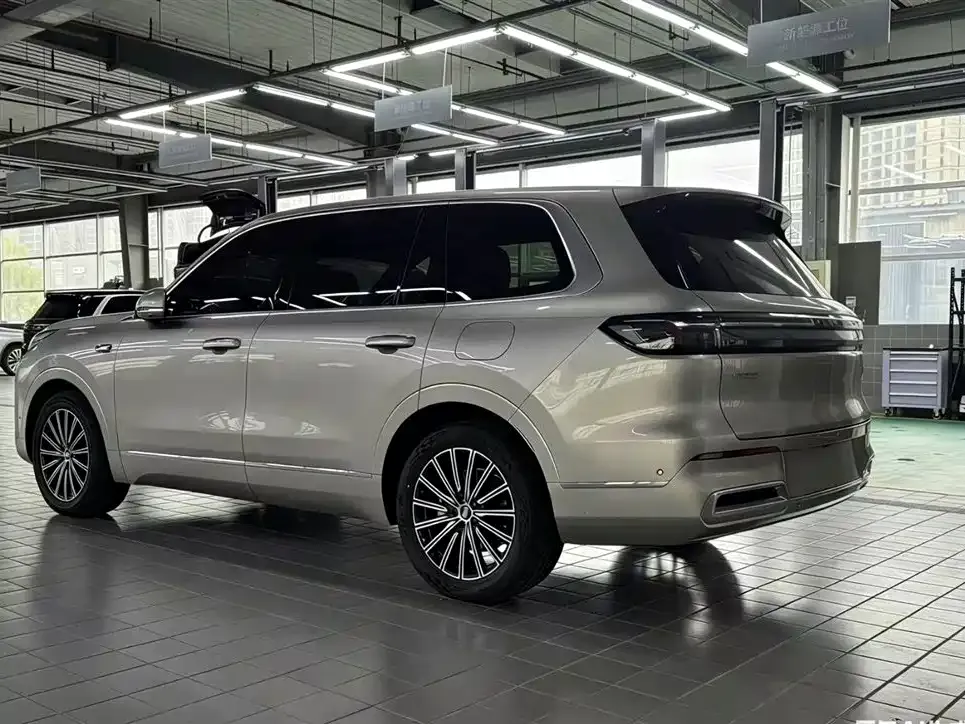 Geely Galaxy M9 2025 из CN, фото 4