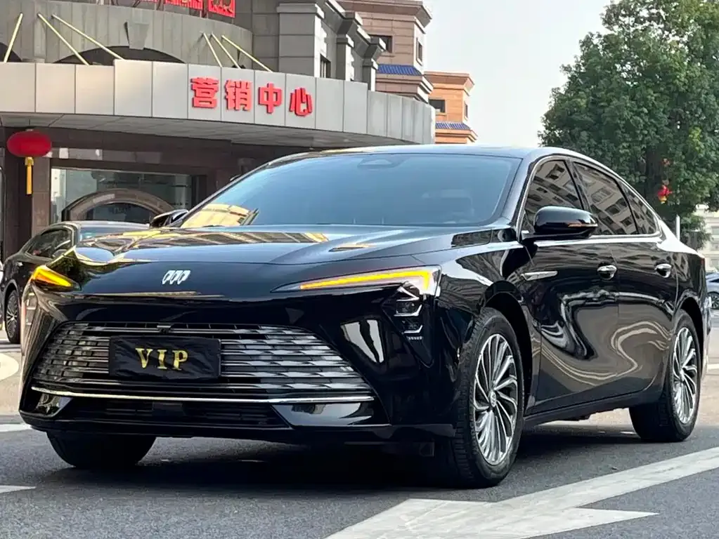 Buick LaCrosse 2024 из CN, фото 1
