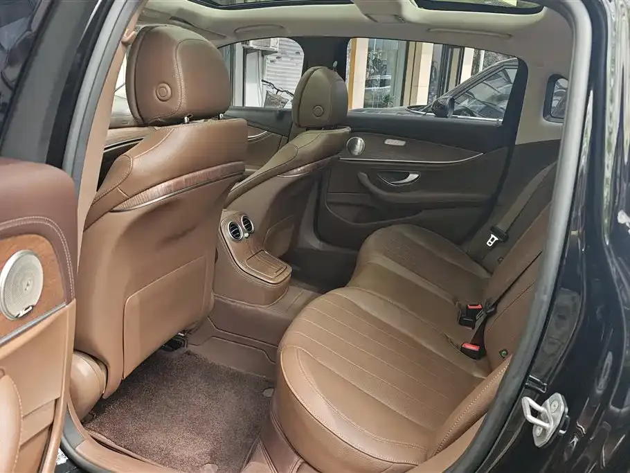 Mercedes-Benz E-Class 2023 из CN, фото 9