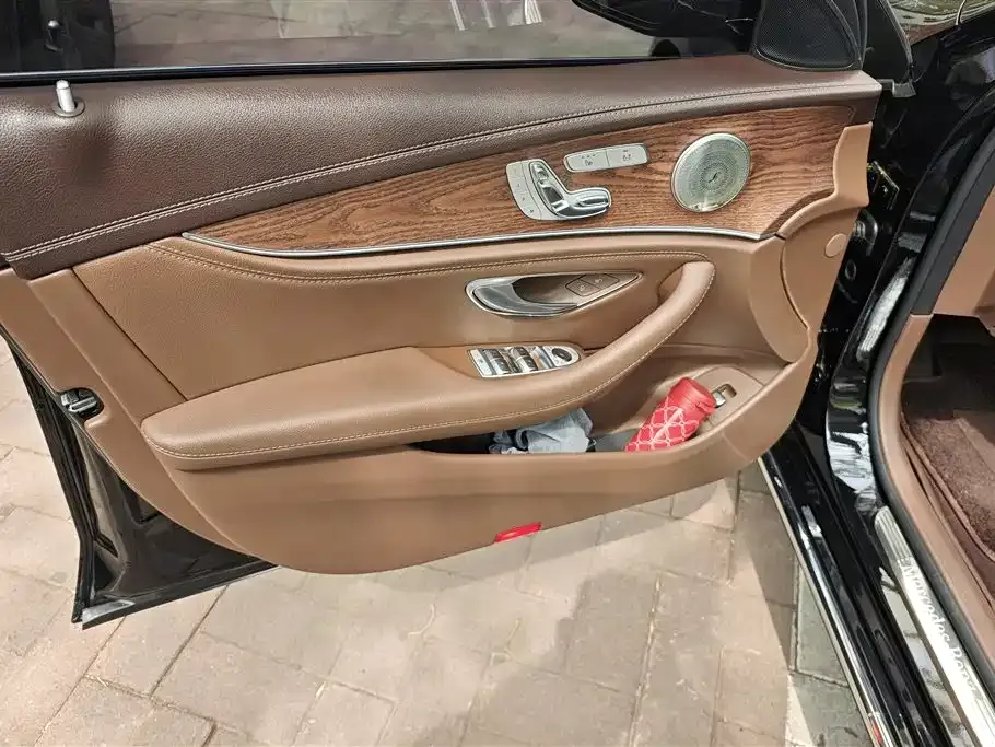 Mercedes-Benz E-Class 2023 из CN, фото 2