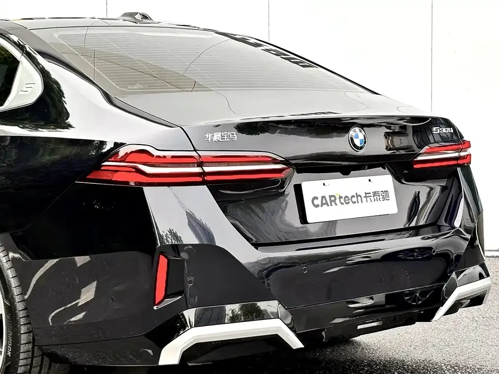 BMW 5 Series — фото 5