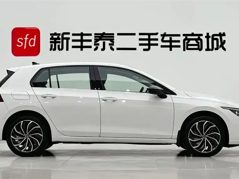 Volkswagen Golf 2022 из CN, фото 6