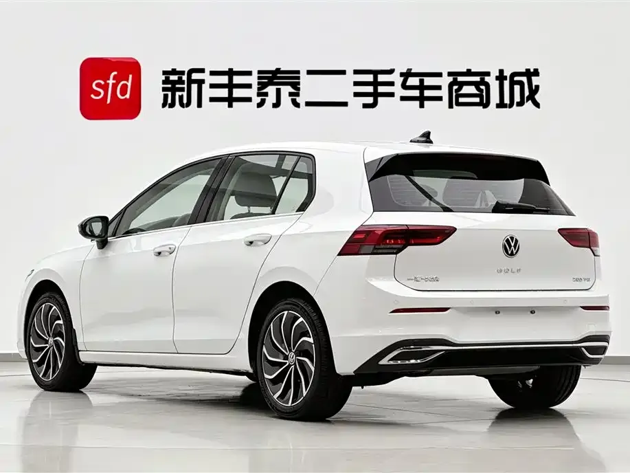 Volkswagen Golf 2022 из CN, фото 3