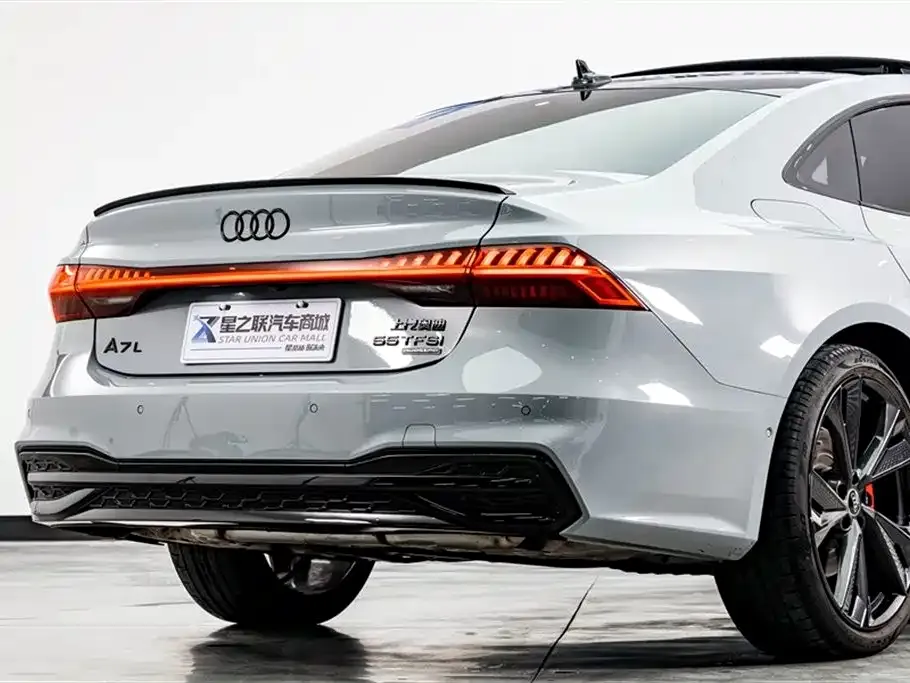 Audi A7L — фото 8