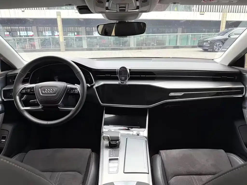 Audi A7L 2024 из CN, фото 2