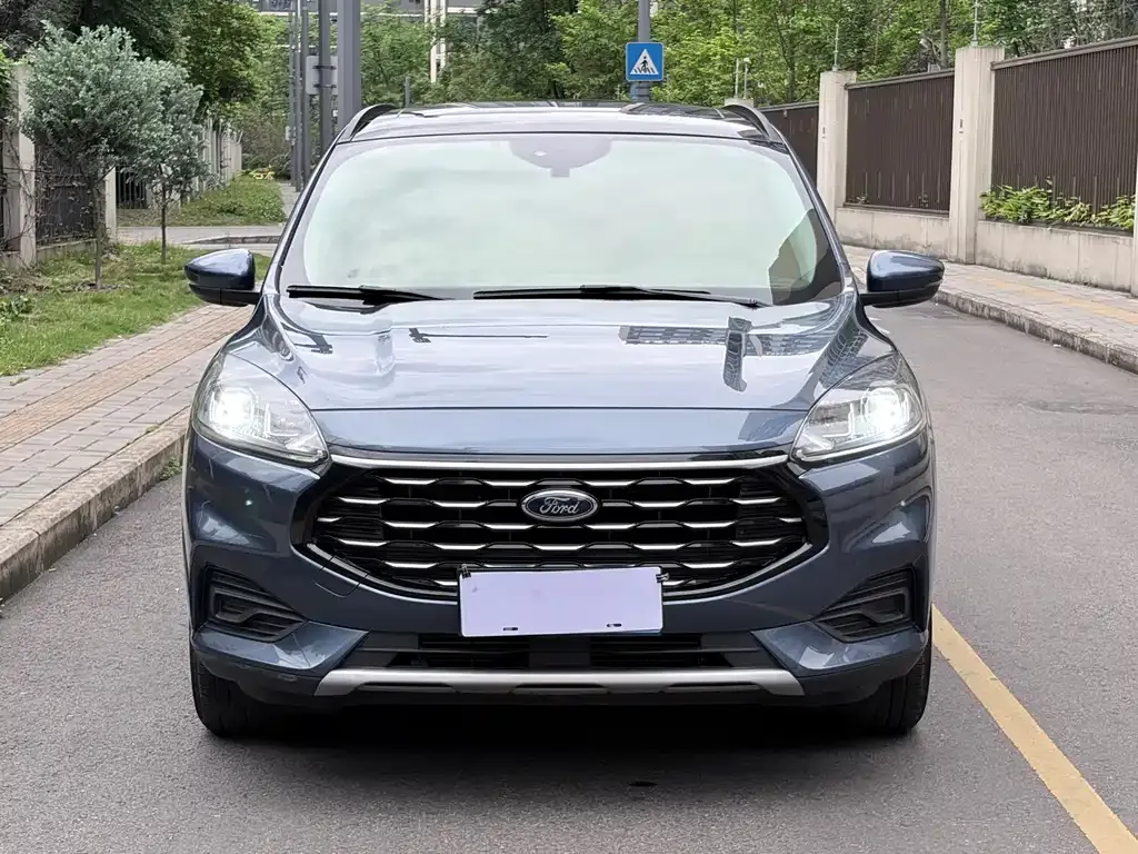 Ford Escape 2022 из CN, фото 5