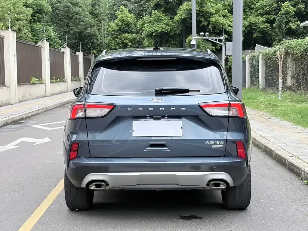 Ford Escape 2022 из CN, фото 2