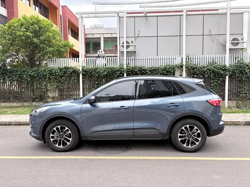 Ford Escape 2022 из CN, фото 10