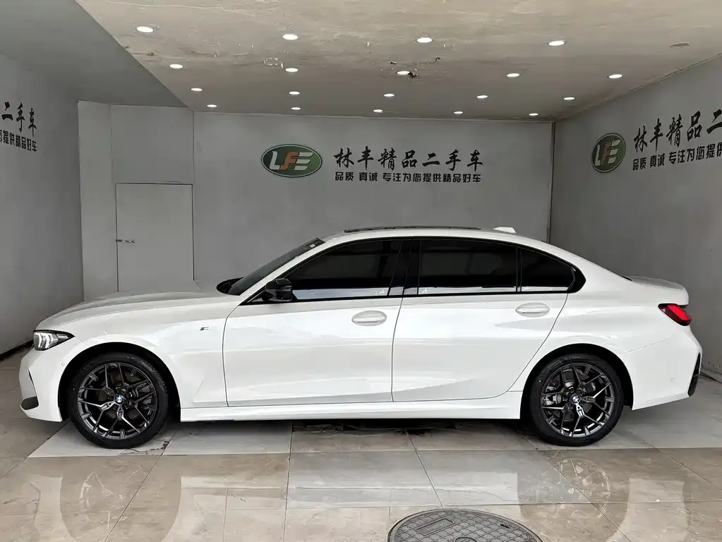 BMW 3 Series 2024 из CN, фото 4