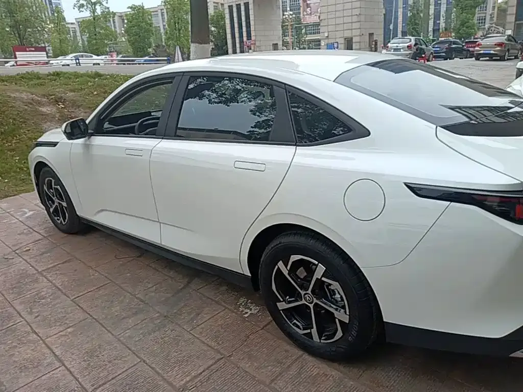 Changan Eado 2024 из CN, фото 10