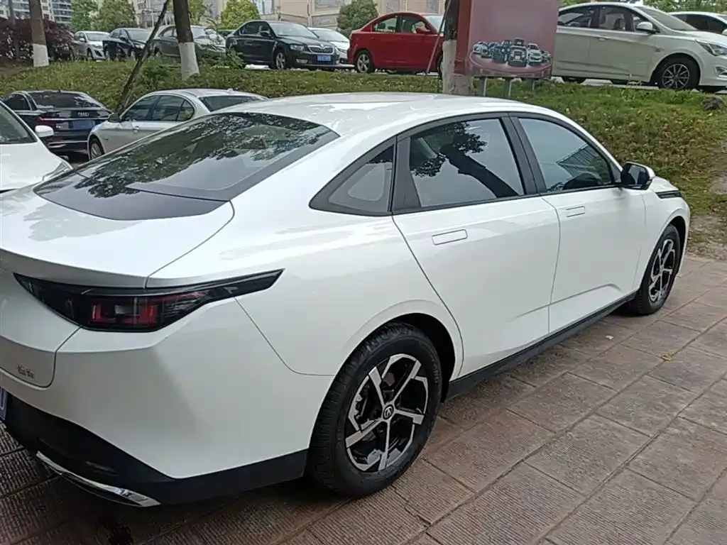 Changan Eado 2024 из CN, фото 7
