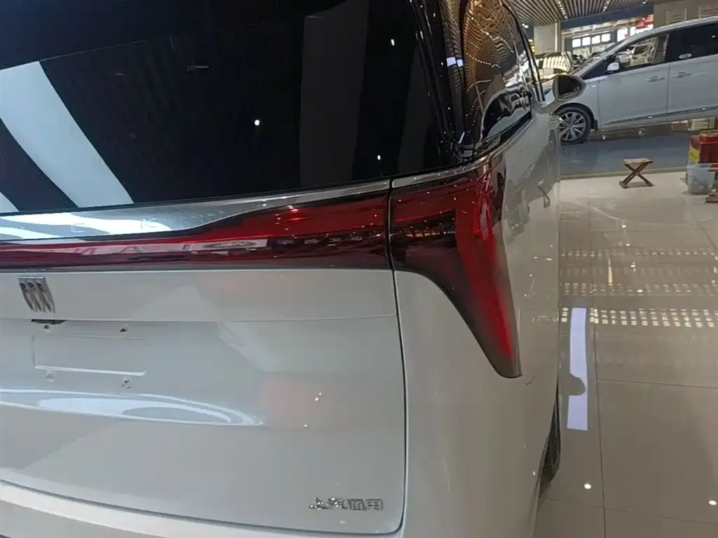Buick Century 2023 из CN, фото 10