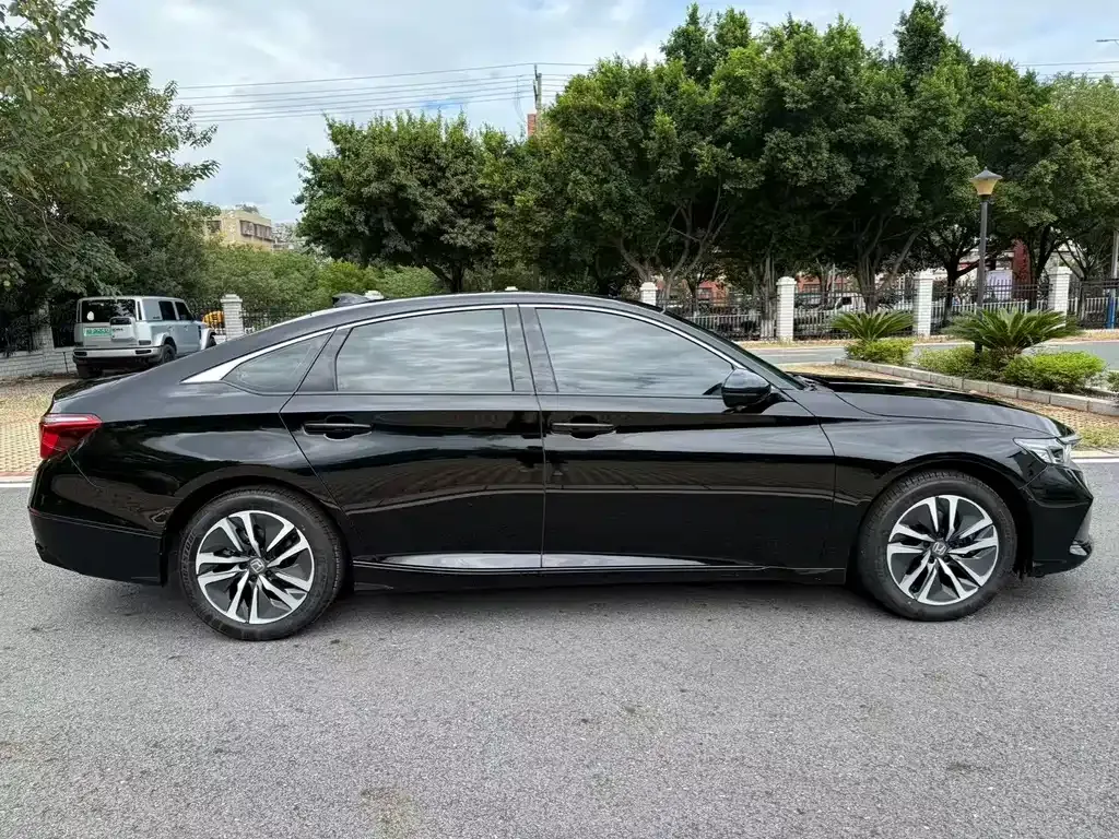 Honda Inspire — фото 9