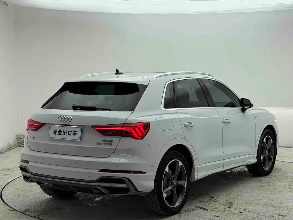 Audi Q3 — фото 5