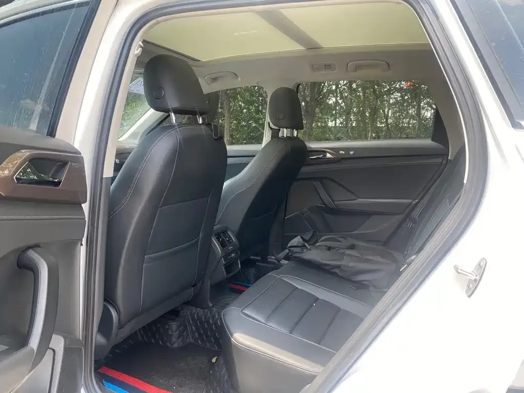 Volkswagen Tharu 2022 из CN, фото 3