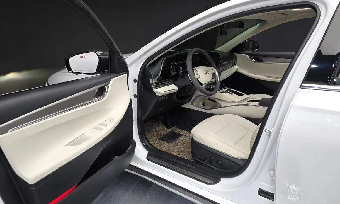 Hyundai Grandeur 2022 из KR, фото 5