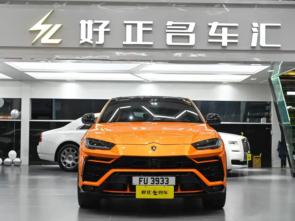 Lamborghini Urus — фото 8
