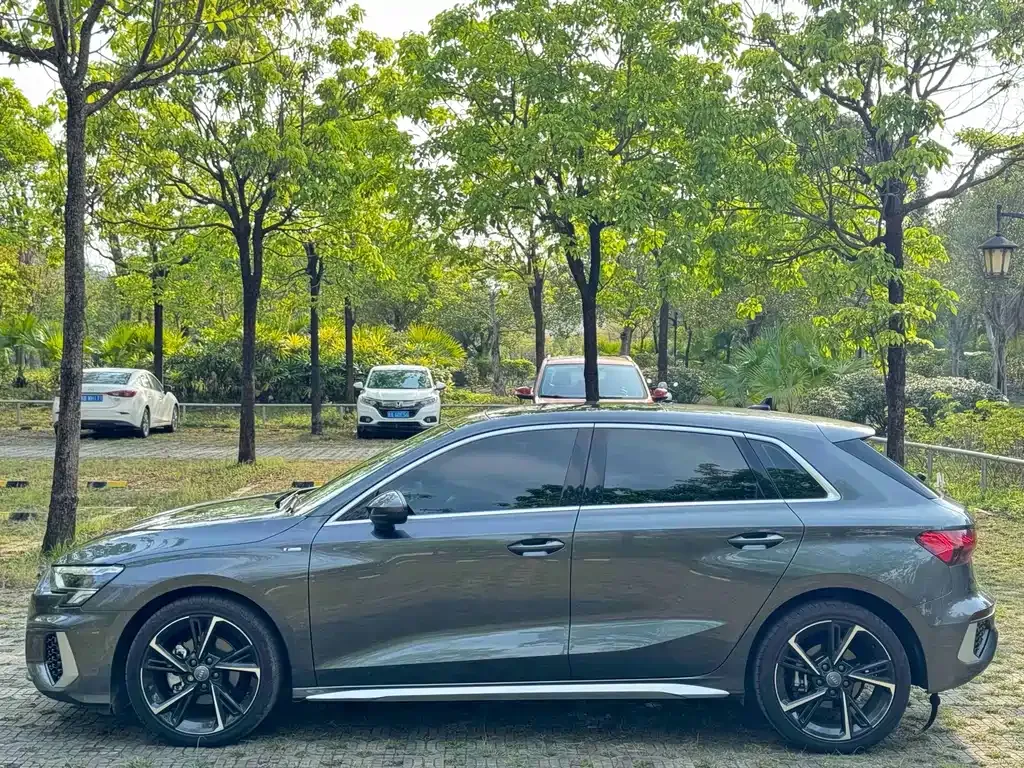 Audi A3 2022 из CN, фото 4