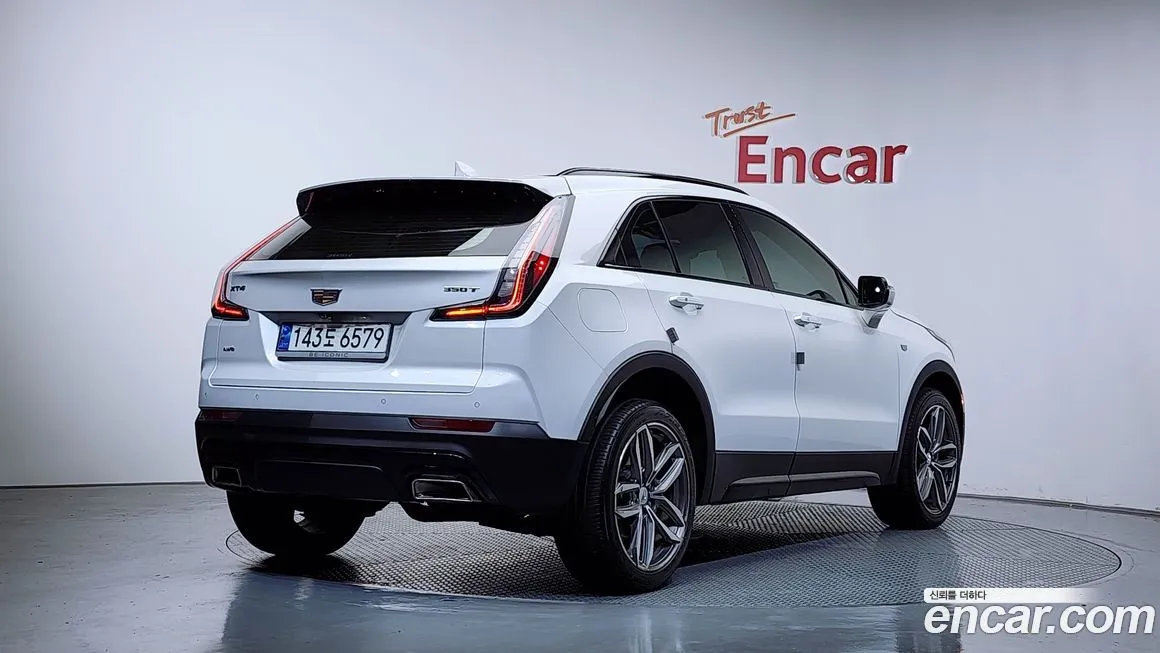 Cadillac XT4 2023 из KR, фото 4