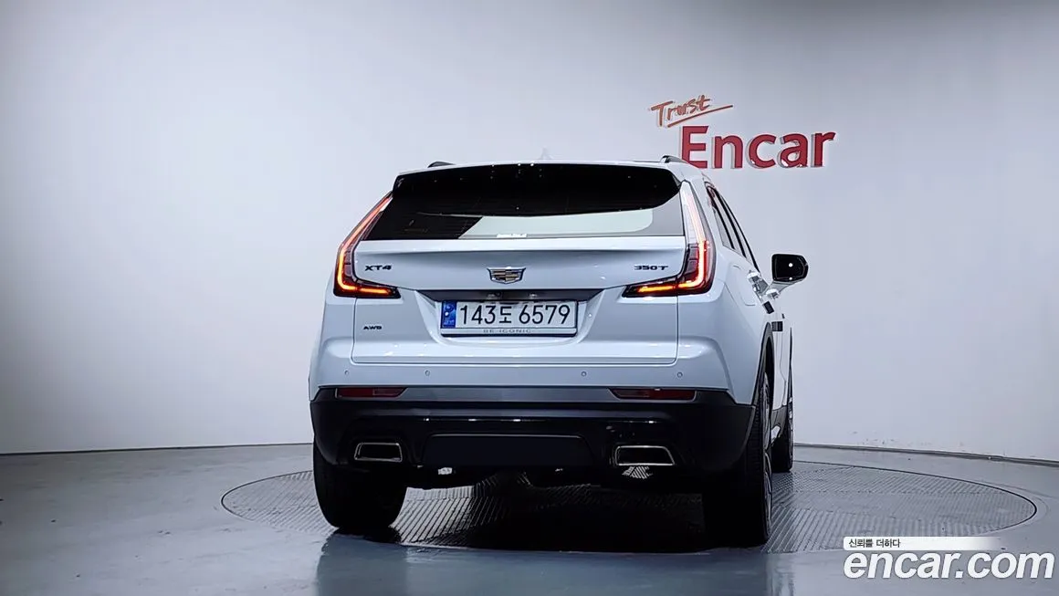 Cadillac XT4 2023 из KR, фото 3
