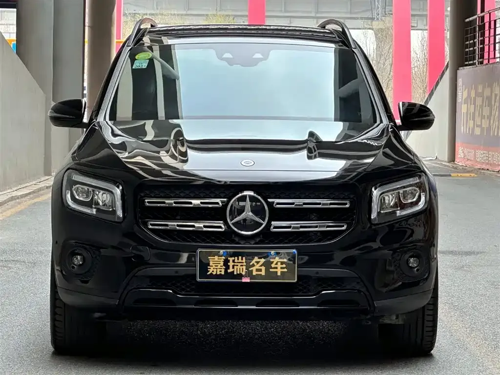 Mercedes-Benz GLB — фото 10