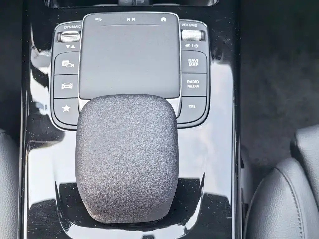 Mercedes-Benz A-Class 2022 из CN, фото 10