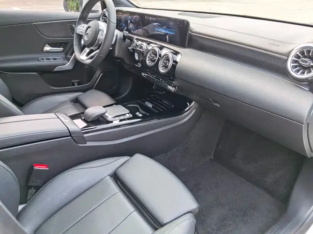 Mercedes-Benz A-Class 2022 из CN, фото 9