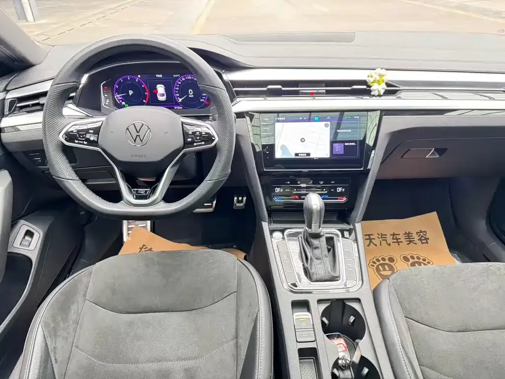 Volkswagen CC 2024 из CN, фото 3