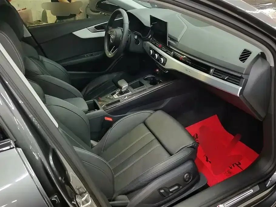Audi A4L 2022 из CN, фото 10