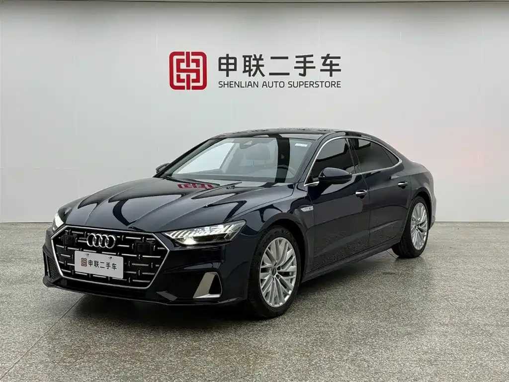 Audi A7L — фото 1