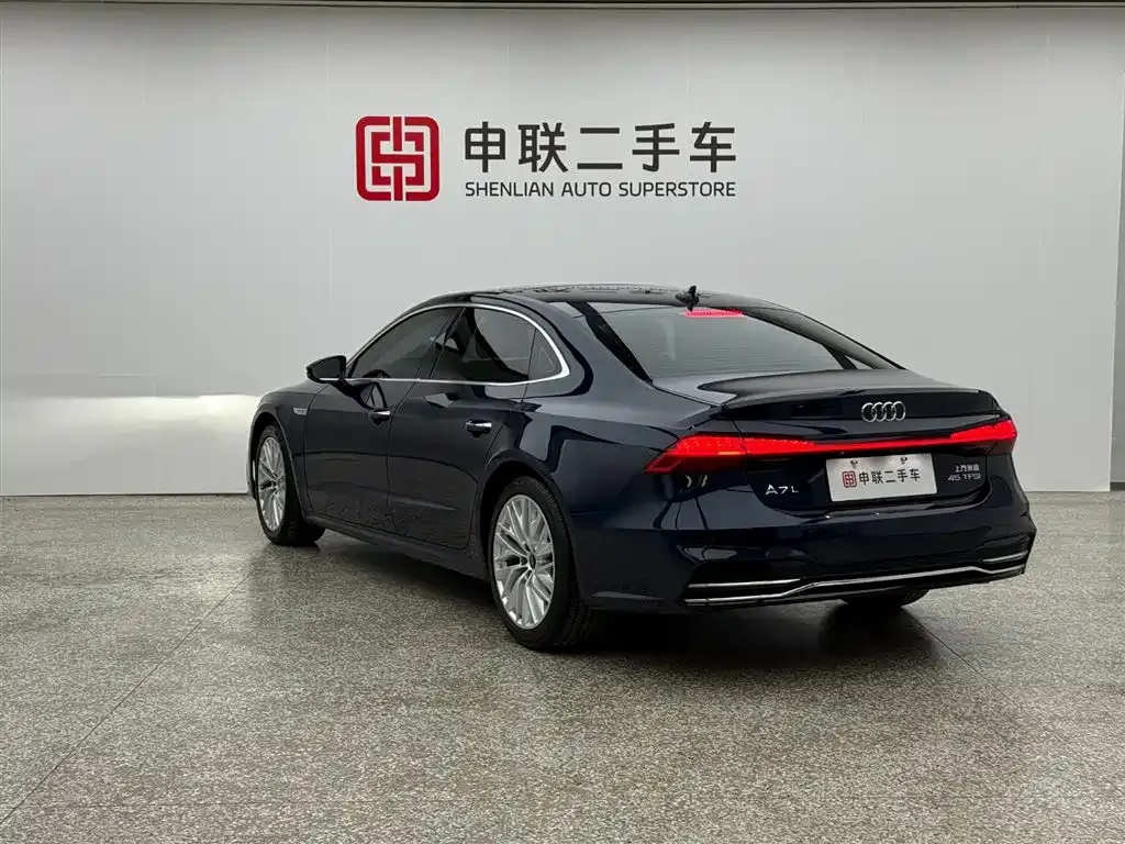 Audi A7L — фото 2