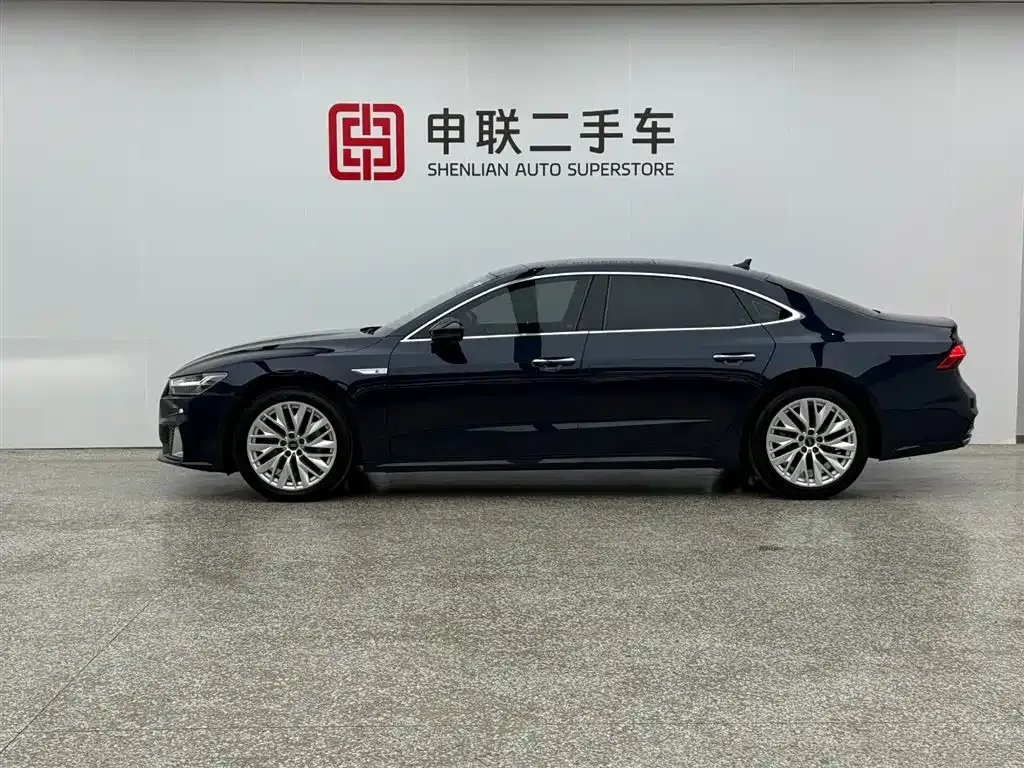 Audi A7L — фото 6