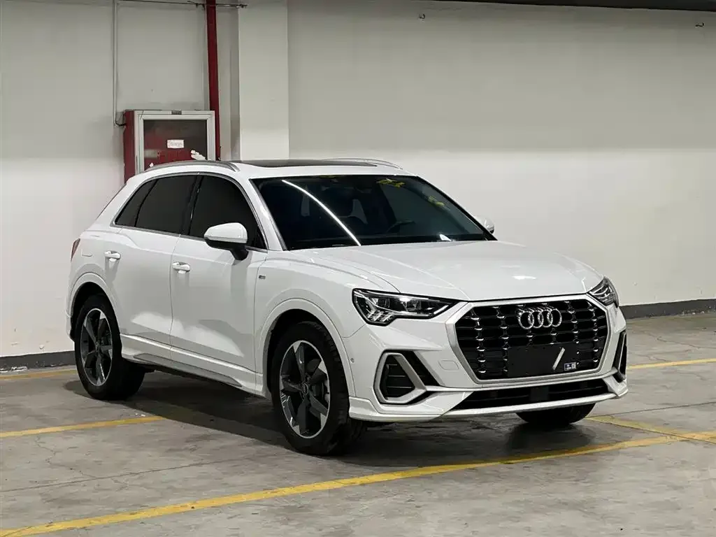 Audi Q3 — фото 8