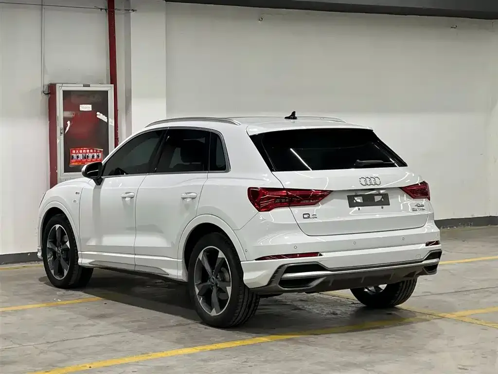 Audi Q3 — фото 5