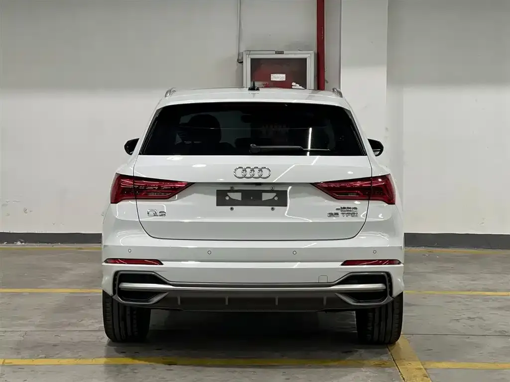 Audi Q3 — фото 7
