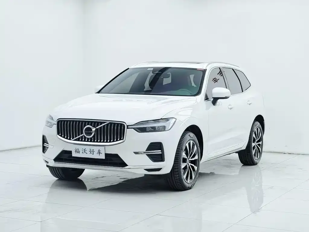 Volvo XC60 — фото 1