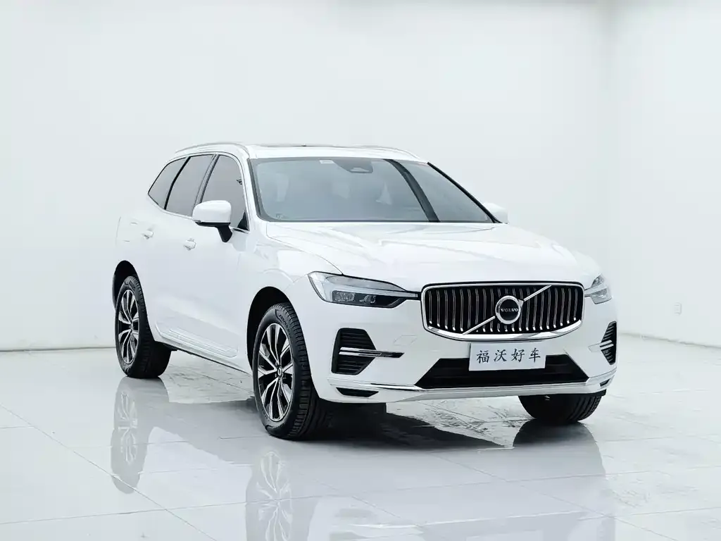 Volvo XC60 — фото 7